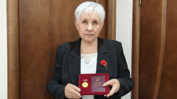 Руководитель номерного фонда пансионата «Бургас» получила Знак Почёта от администрации Сочи